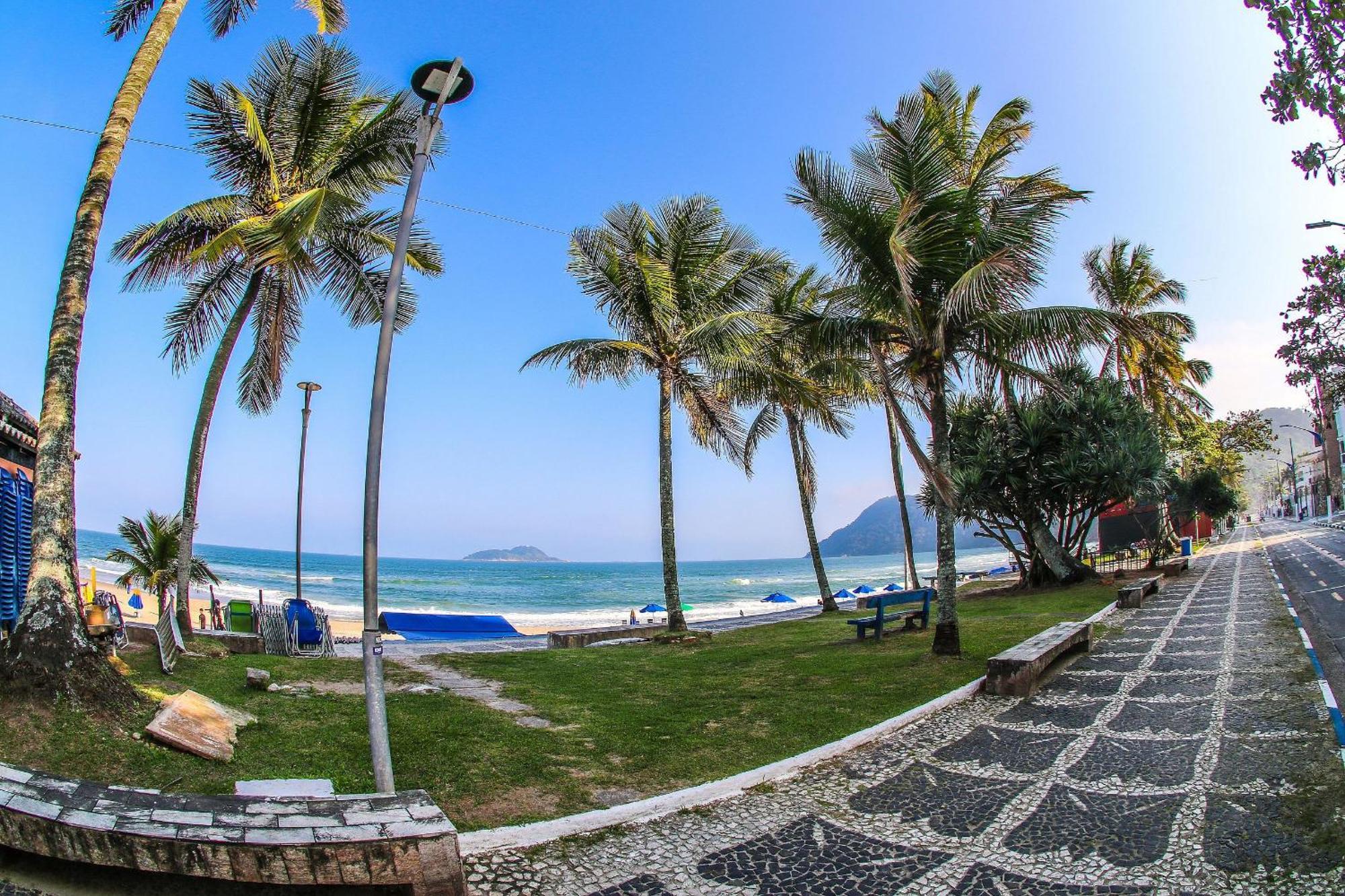 1E - Pé na areia do Guarujá - Praia do Tombo Exterior foto