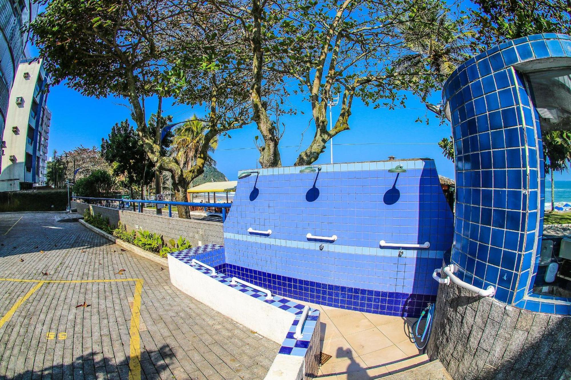 1E - Pé na areia do Guarujá - Praia do Tombo Exterior foto
